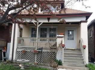6550 S Francisco Ave, Chicago, IL 60629