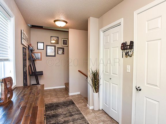 4th image of 2554 55th Ave S