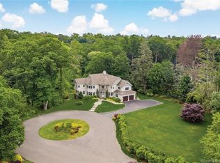 11 Queens Ln #11, Darien, CT 06820