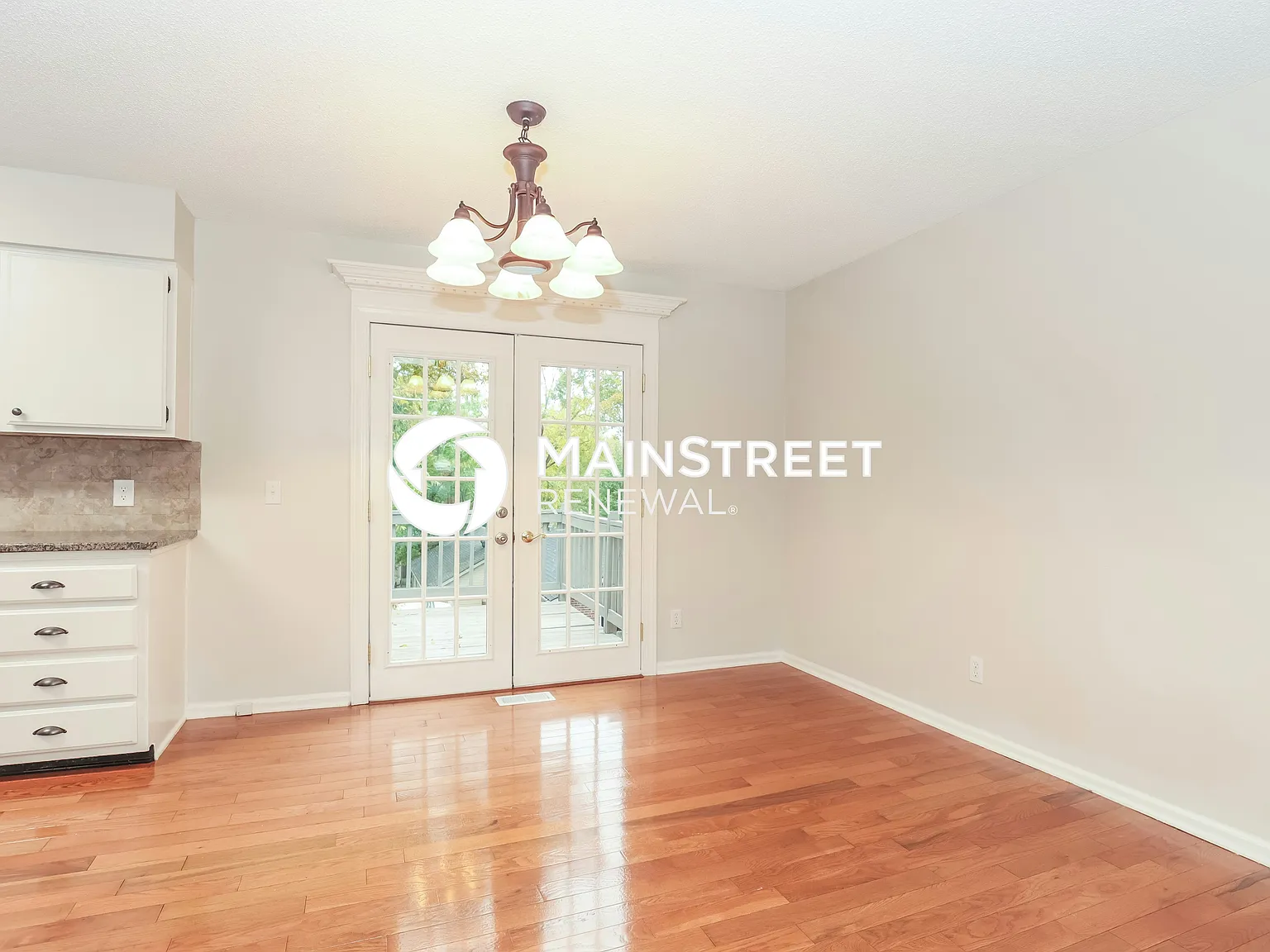 315 Sunrise Cir — Photo 4