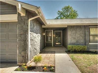 4th image of 3811 Tarragona Ln