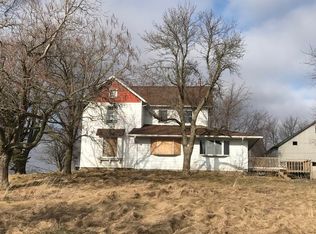 564 Baseline Rd, Walnut, IL 61376