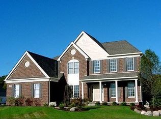 177 Mill House Dr, Oakland, MI 48363