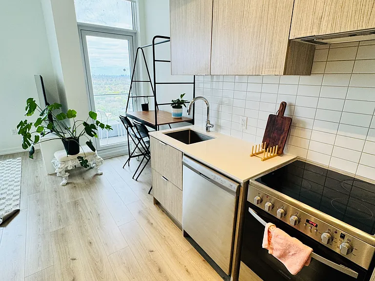 395 Bloor St E #2807 — Photo 6