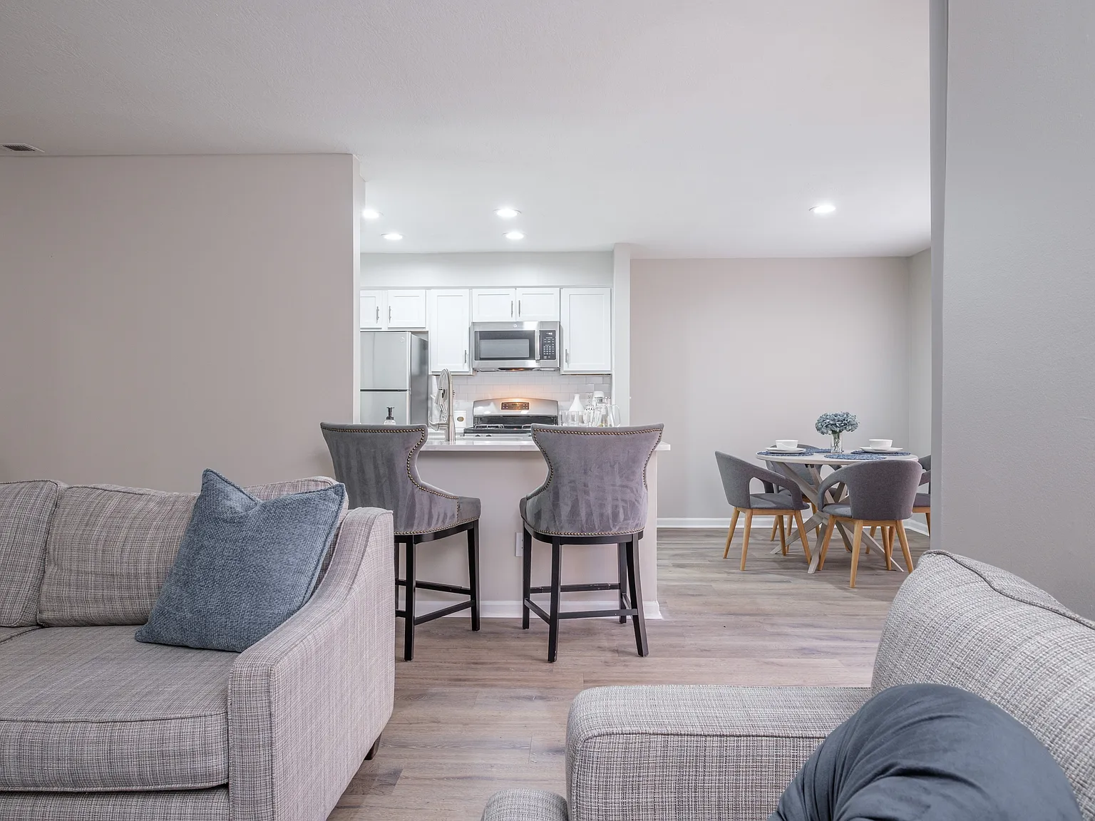 The Residence at Christopher Wren Apartments — Photo 3