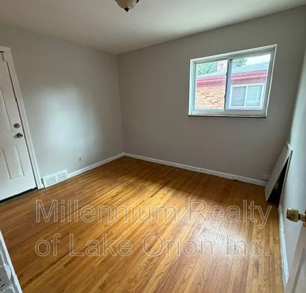 19286 Lahser Rd — Photo 7