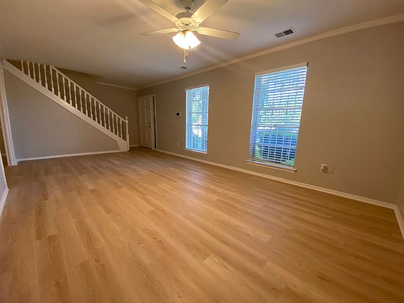 2nd image of 3543 Nogales Dr