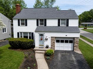 202 Biltmore Dr, Rochester, NY 14617