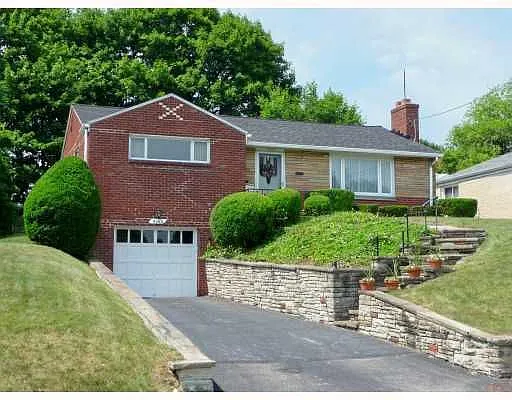 4265 Seton St photo 1
