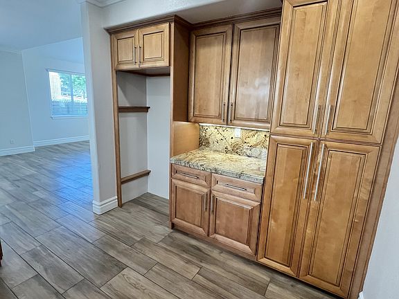 5th image of 2158 Jackam Way