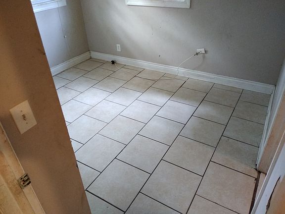 2nd image of 4438 W Melvin Cir