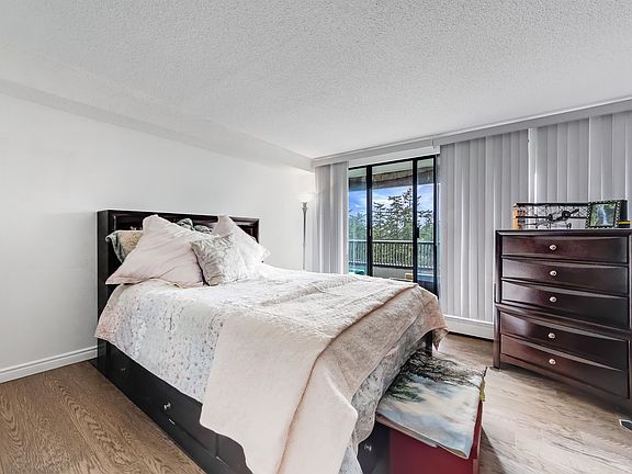 5th image of 6595 Willingdon Ave #1101
