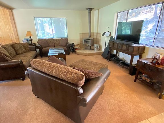 4th image of 3463 Jade Dr