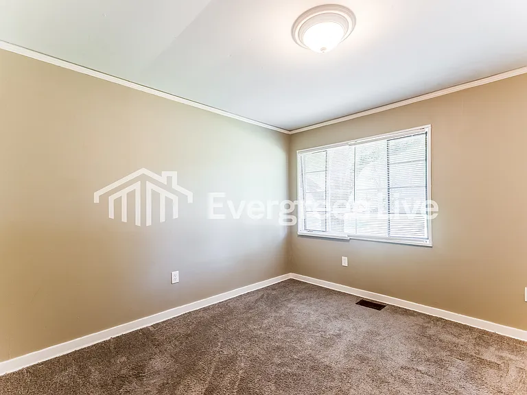 3971 Berkley Dr — Photo 9