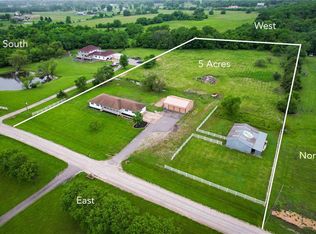 22922 Bedford Rd, Spring Hill, KS 66083