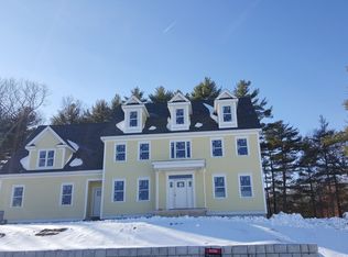 19 Hollowdale Farm Ln, Walpole, MA 02081