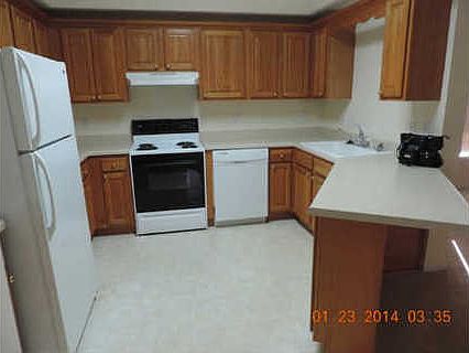 4th image of 121 River St Unit 3C