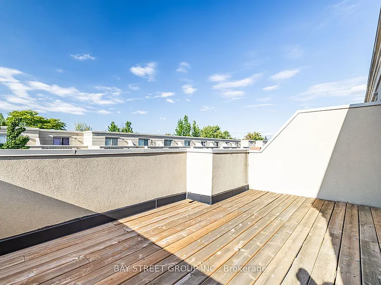 35 William Poole Way — Photo 36