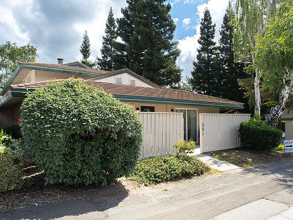 2nd image of 301 Roundtree Court
