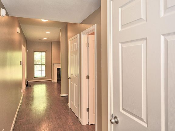 5th image of 111 Chesser Reserve Dr