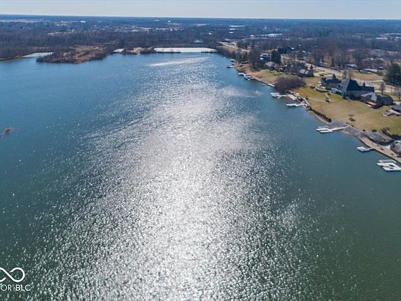 3rd image of 3107 Waterfront Cir