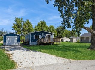53 13th Ave W, Albia, IA 52531
