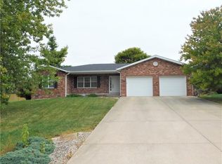 1012 E Tara Rd, Greensburg, IN 47240