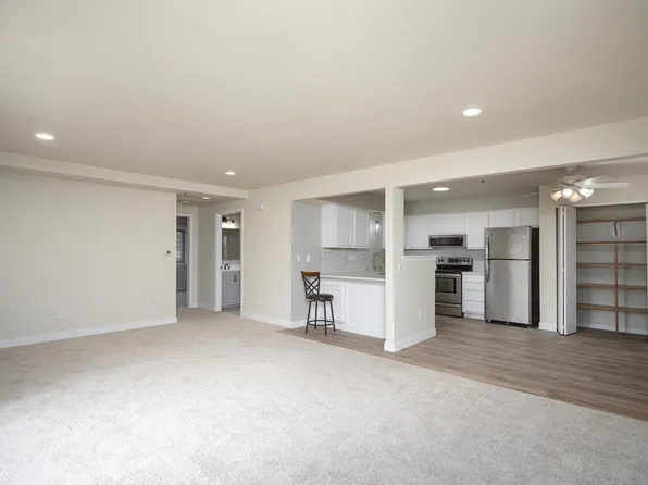 3646 East Barbara COURT #4, Oak Creek, WI 53154