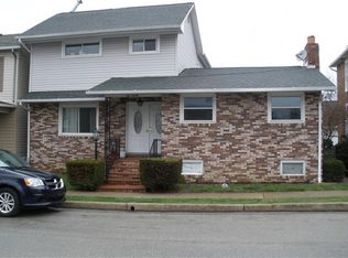 420 Saint Clair St, Latrobe, PA