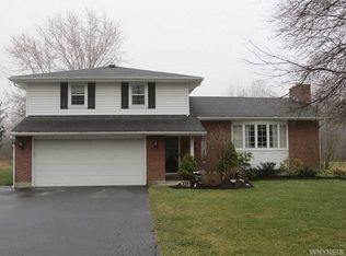 460 Aberdeen Rd, Lewiston, NY 14092