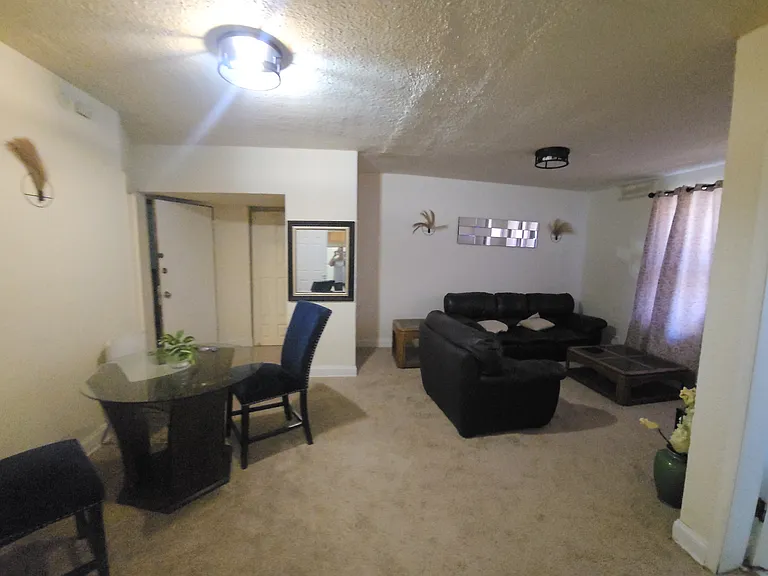 6009 N Mozart St #1S — Photo 4