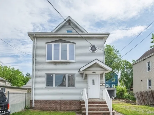 12 Riverside Pl, Garfield City, NJ 07026