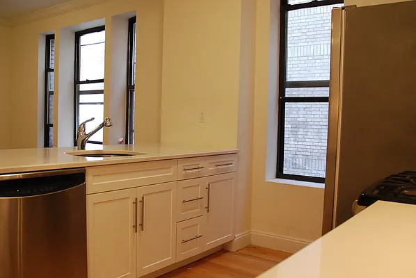 Rented by Bohemia Realty Group | media 23