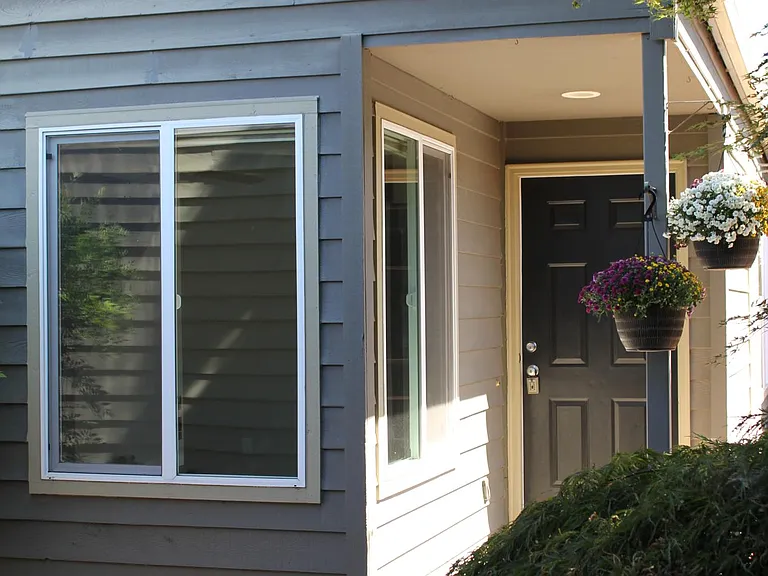 10980 SW Summer Lake Dr — Photo 2