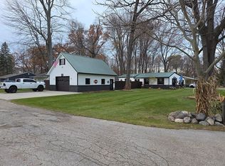 406 Lincoln Dr, Bay City, MI 48706