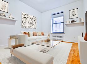 102 W 80th St
