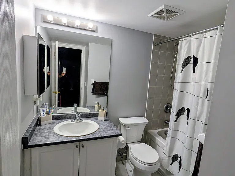51 Lower Simcoe St #815 — Photo 9