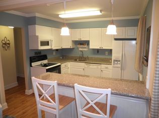 1832 Foxdale Ct, Crofton, MD 21114