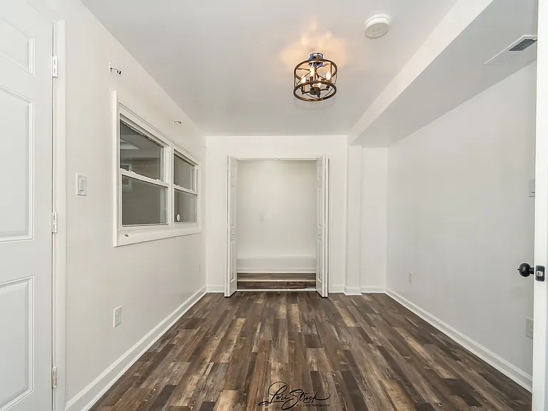 17103 Burnham Ave — Photo 11