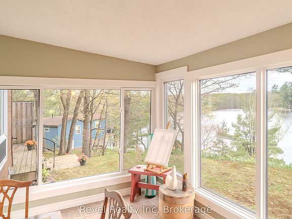 3rd image of 14 Swallow Rd