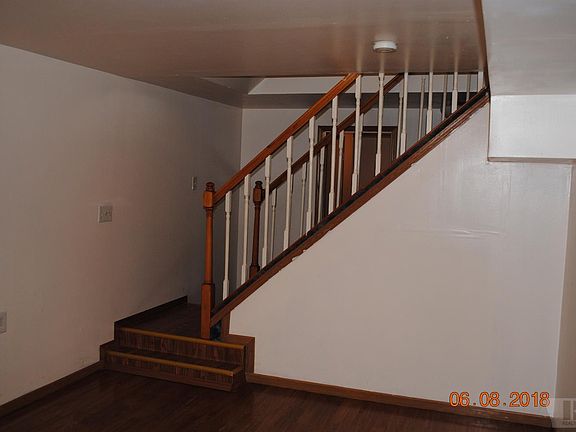 4th image of 1016 S Shamrock Cir