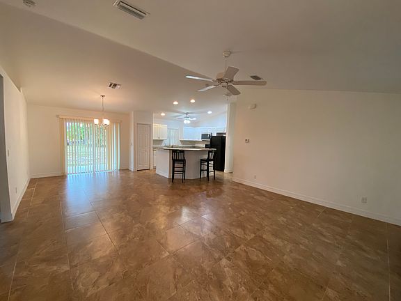 4th image of 1740 SW 2nd Ter