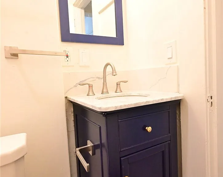 44 Navy St #10 — Photo 35