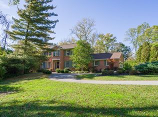 1127 Eversole Rd, Cincinnati, OH 45230