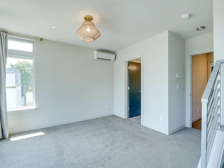 3835 Gilman Ave W — Photo 27