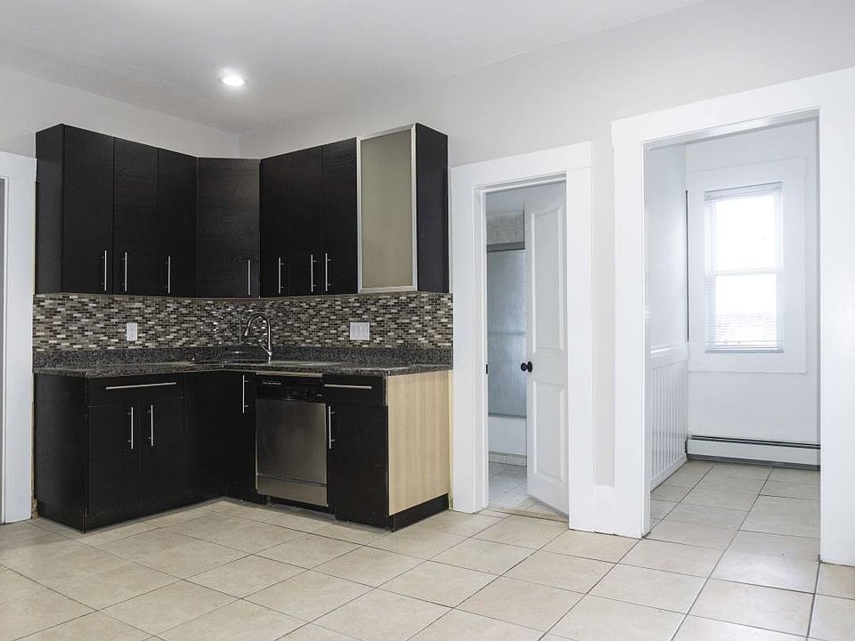 1st image of 3147-3149 Washington St