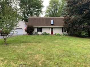 800 Phelps Rd, Honeoye Falls, NY 14472