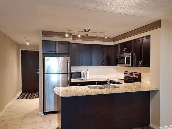 5th image of 75 King William Cres Unit 901