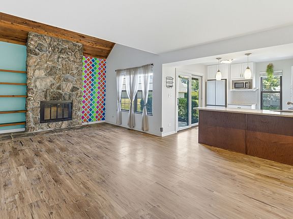5th image of 648 Mitchell Ct