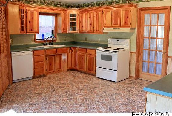 4th image of 1402 W Avenue B